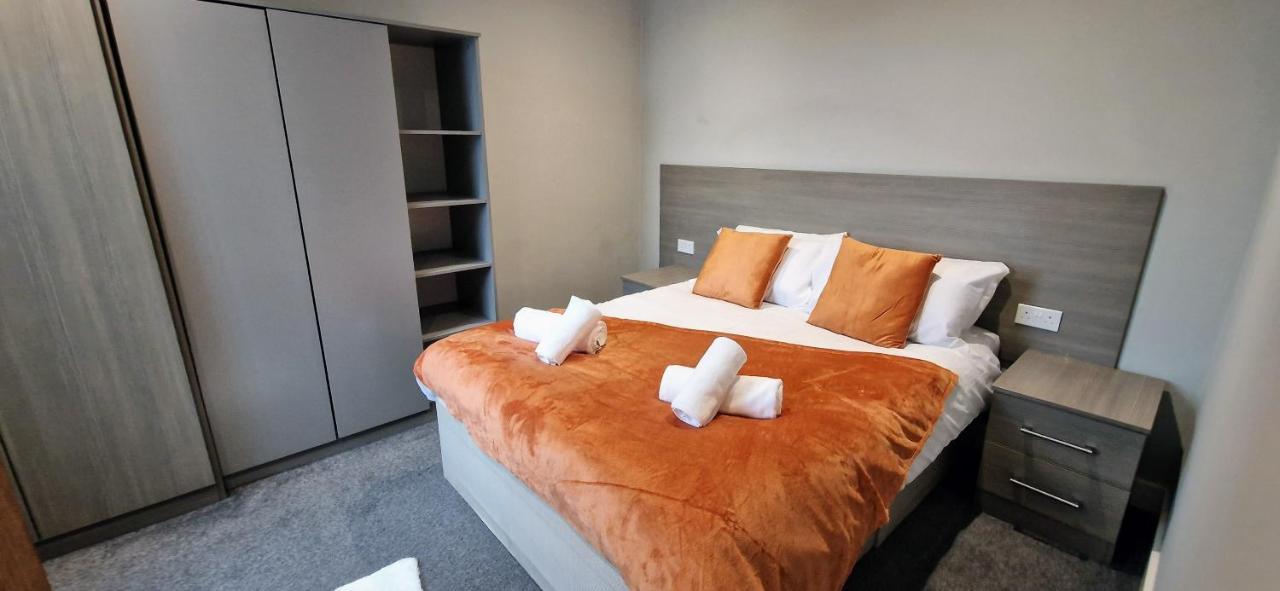 Central Reading Modern 3Br Flat - Walk To Station And High Street Eksteriør billede